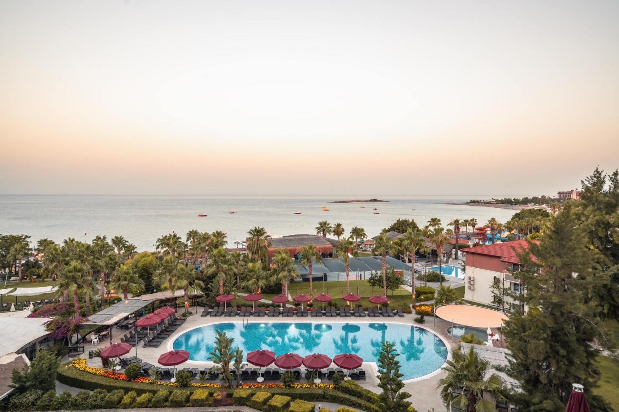 Justiniano Deluxe Resort Okurcalar Exteriér fotografie
