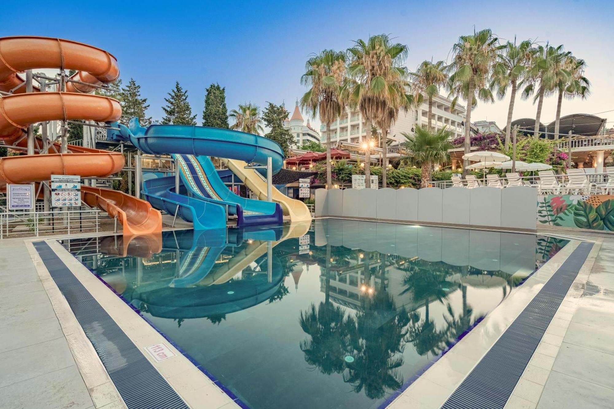 Justiniano Deluxe Resort Okurcalar Exteriér fotografie